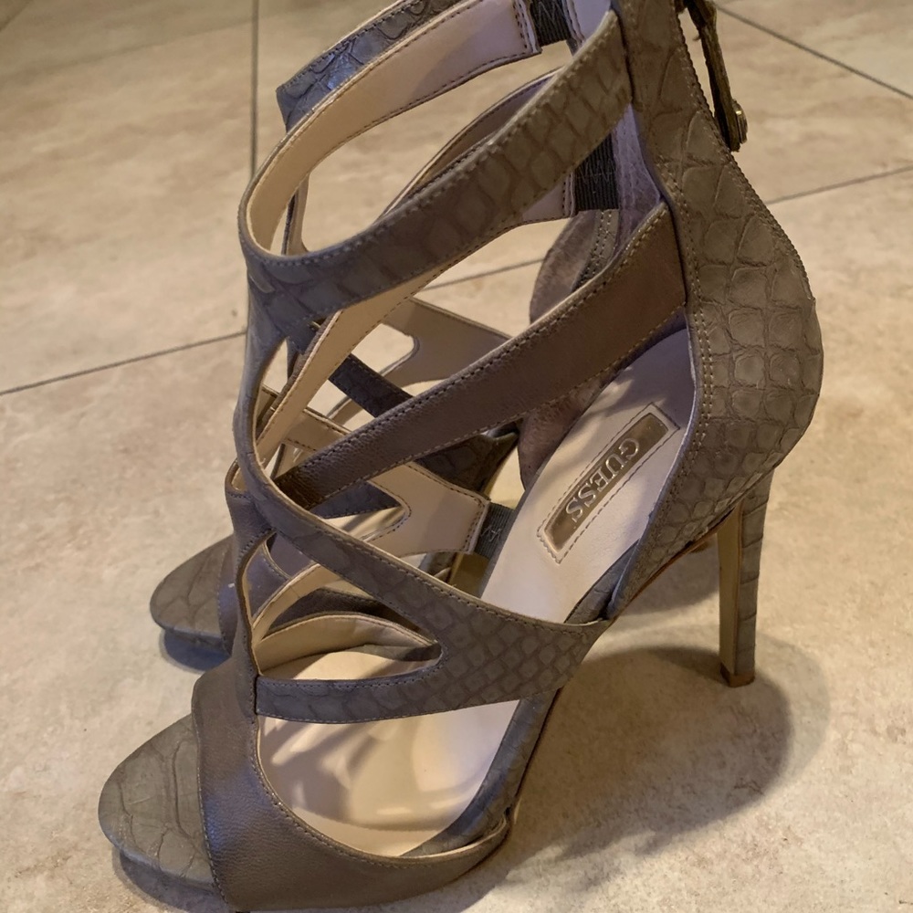Guess Arely Open-Toe Leather Olive Green Heels - Picture 5 of 6